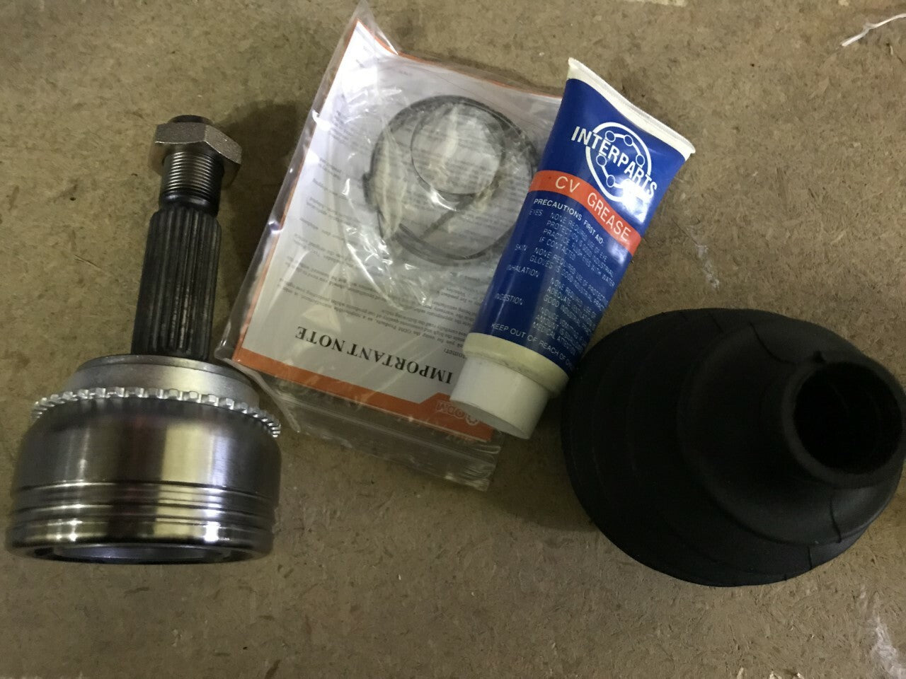 Mitsubishi Outlander Solid Auto M314034 CV Joint Kit