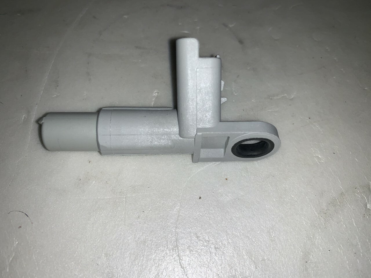 Fuel Parts CS1327 Camshaft Sensor