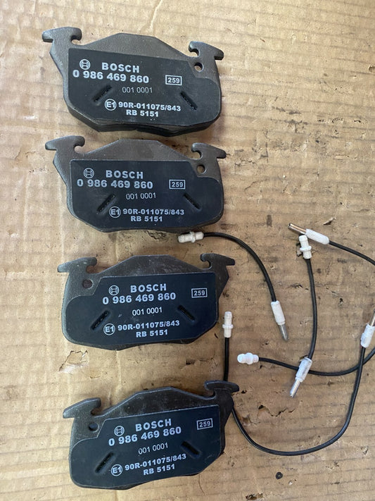 Bosch 0986469860 Brake Pad Set fits Citroen Peugeot Renault