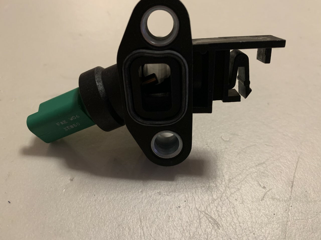 Fuel Parts WS1147Coolant Temperature Transmitter Sensor fits Fiat