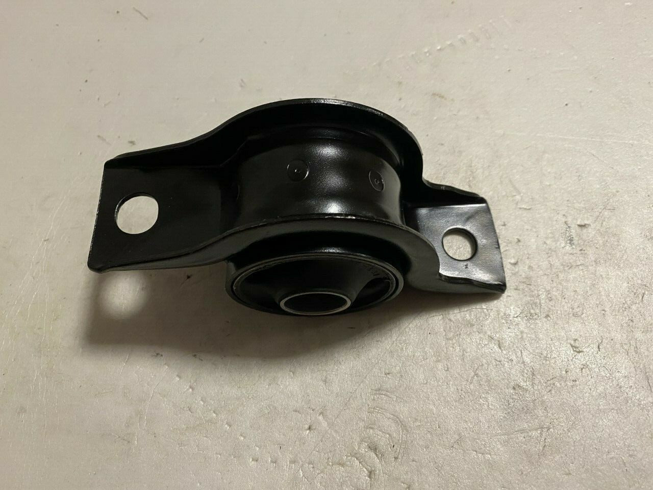 QH EMS8041 Suspension Control/Wishbone/Arm Bushing/Mount fits Ford