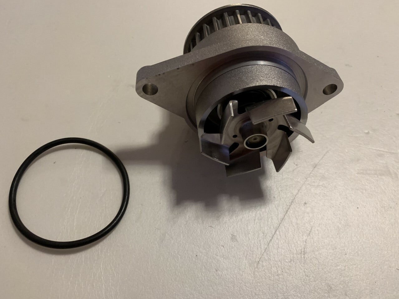 Veco VF465 Water Pump Coolant Pump