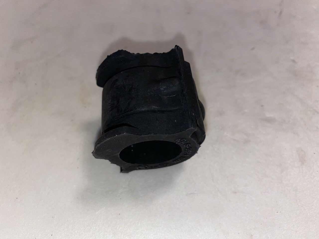 Nipparts N4271010 ADN18030 Anti Roll Bar/Stabilizer Bushing/Kitfits Nissan