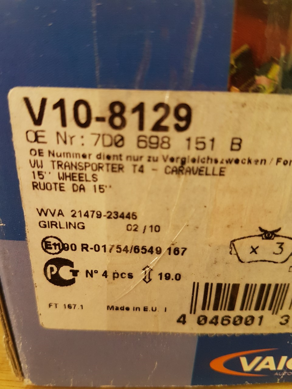 Rear Brake Pads VW Transporter Caravelle 90-03 Vaico V10-8129 New