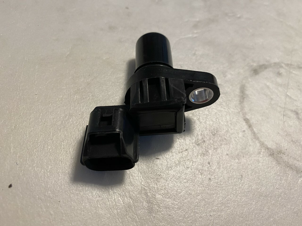 Fuel Parts CS1539 Camshaft Sensor