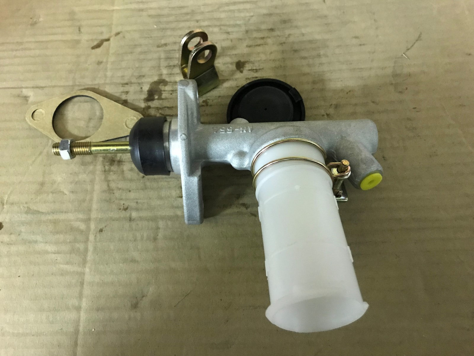 Clutch Master Cylinder Ssangyong Double Cab Pick Up 2004-2005 82143 136860268