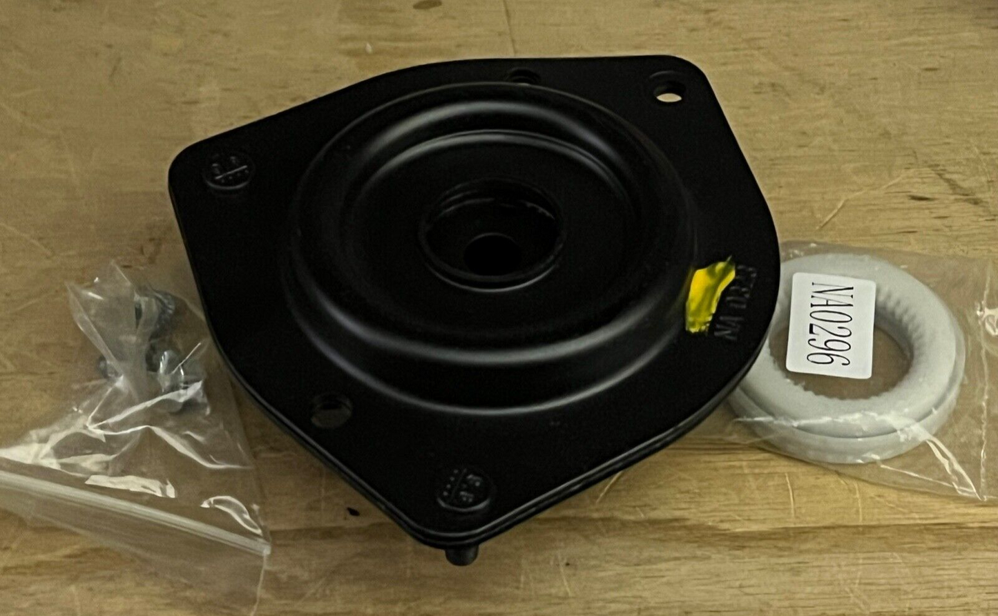 KYB SM5112 Front Top Strut Mount