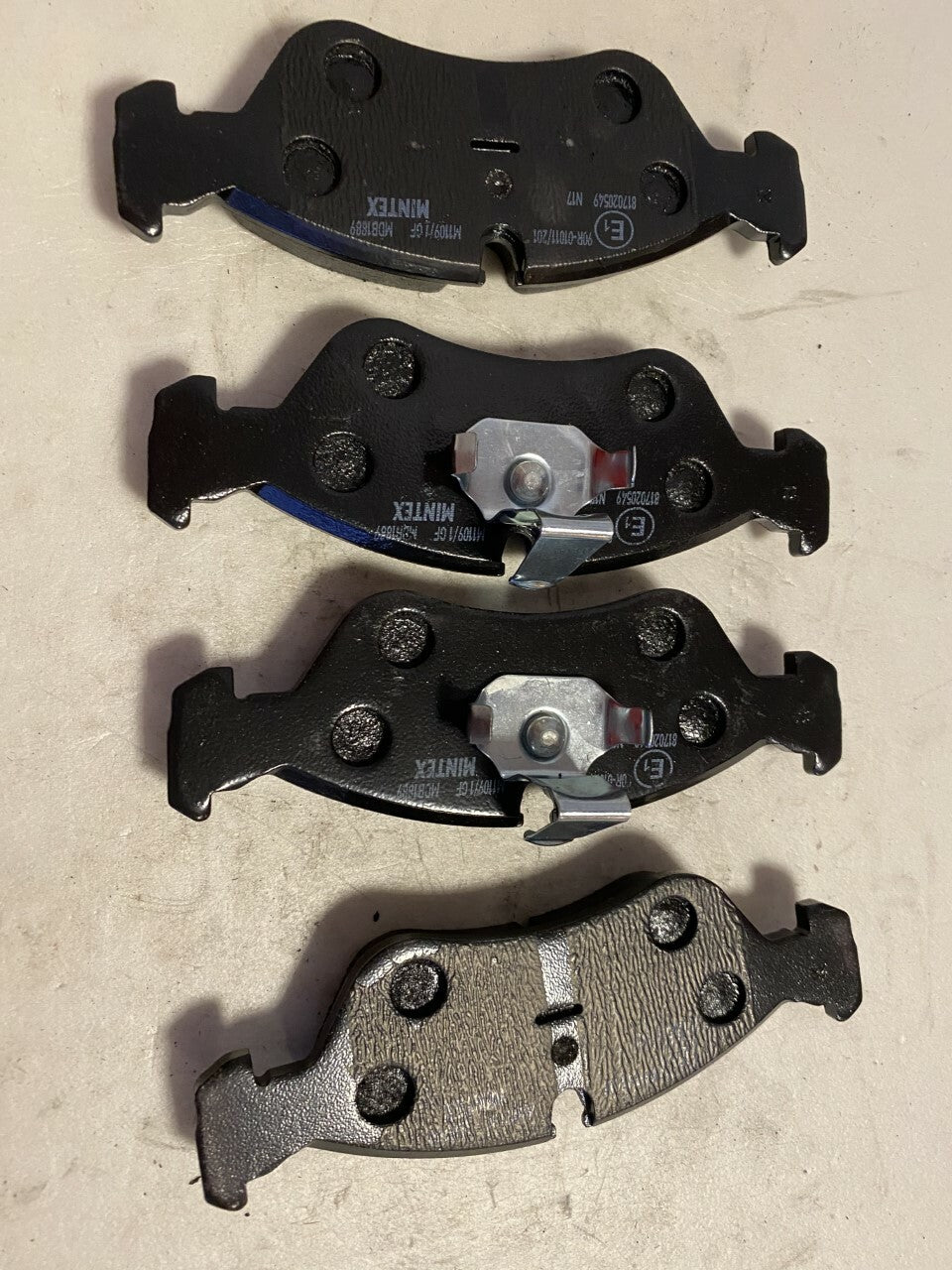 Mintex MDB1889 Front Brake Pad Set