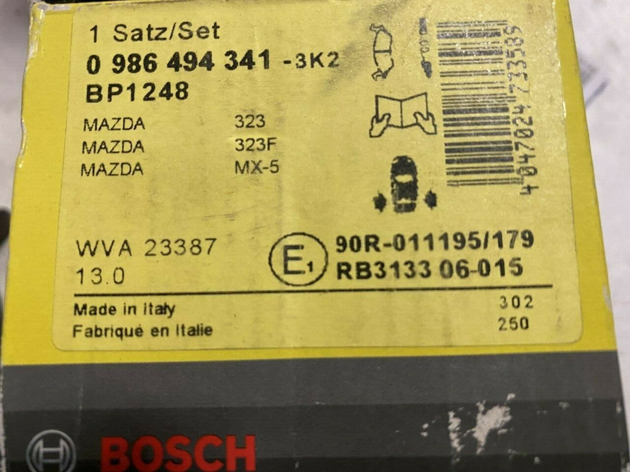 Bosch 0986494341 Rear Brake Pad Set fits Mazda