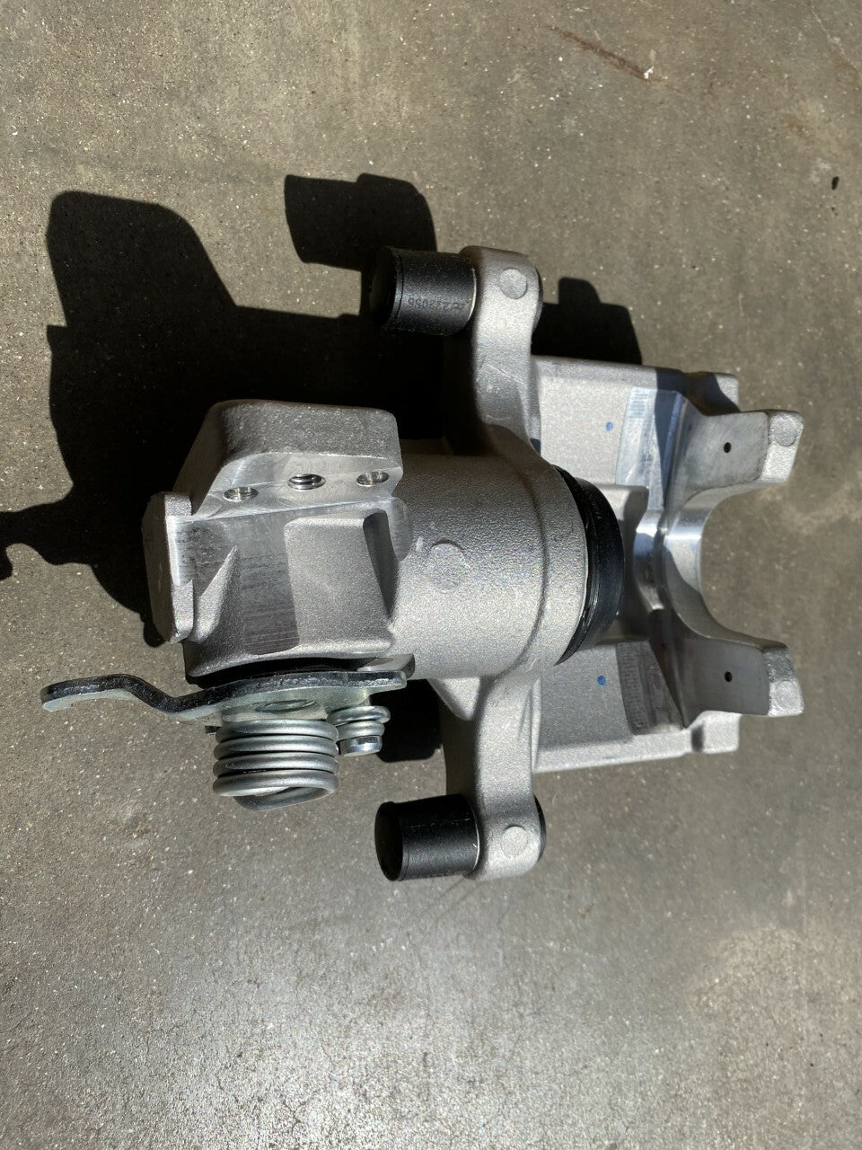 Brake Engineering CA2222R MBC1082R Brake Caliper Right Hand Side