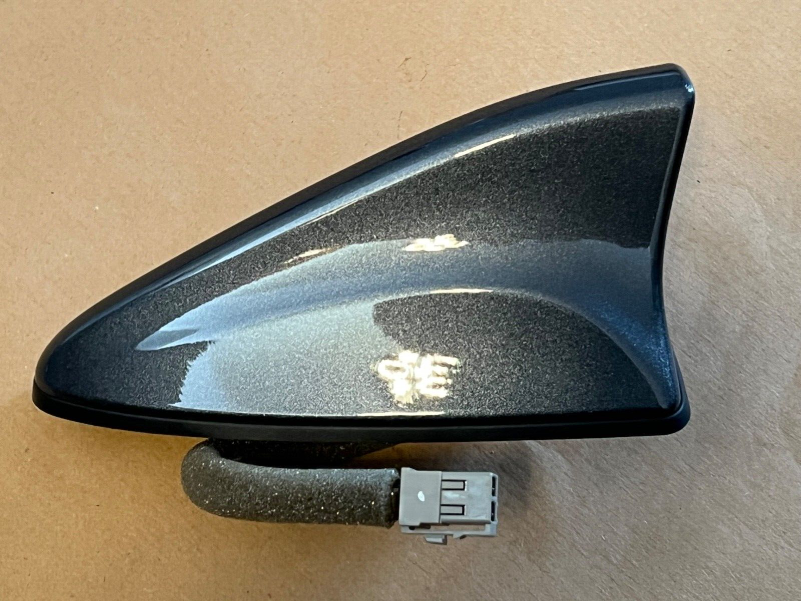 96210D7400Z3G Genuine New Hyundai Aerial Antenna fits i30 2017-2024 Z3G Grey