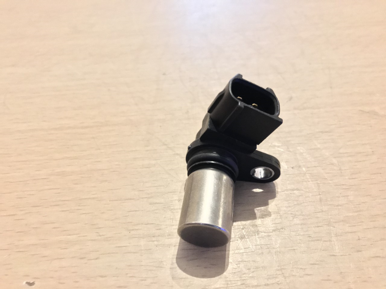 Camshaft Sensor Lexus IS220d Toyota Auris Avensis Corolla Verso iQ RAV4 ADT37241