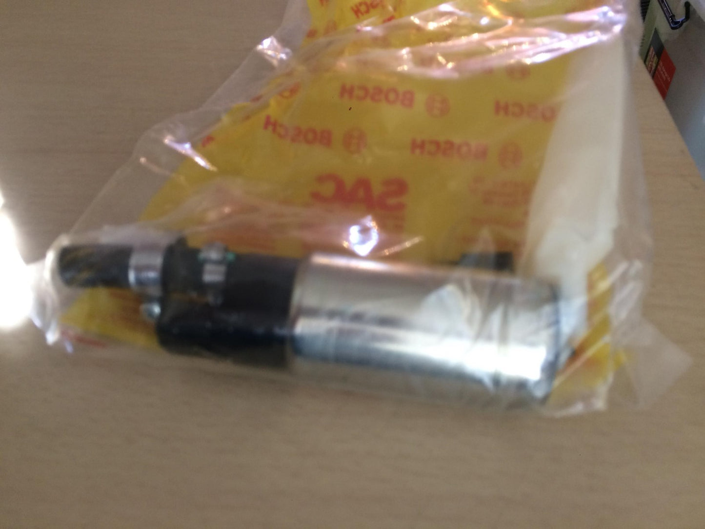 Electric Fuel Pump Toyota Avensis Corolla Verso Hi Ace Prius Yaris F000TE1394