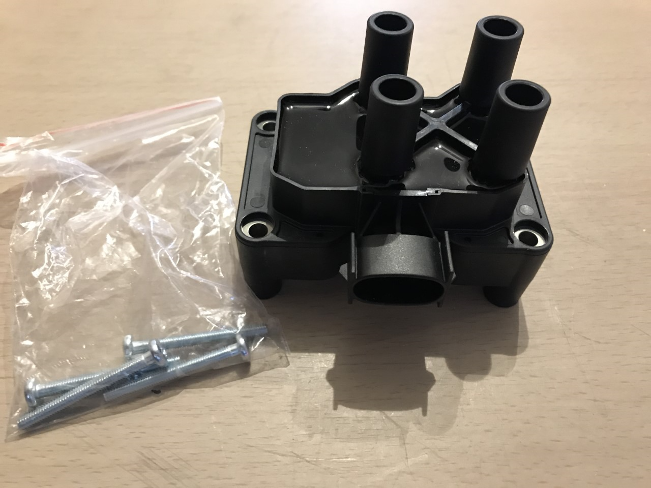 Ignition Coil Ford Courier Escort Fiesta KA Focus C Max Fusion Galaxy IC18109