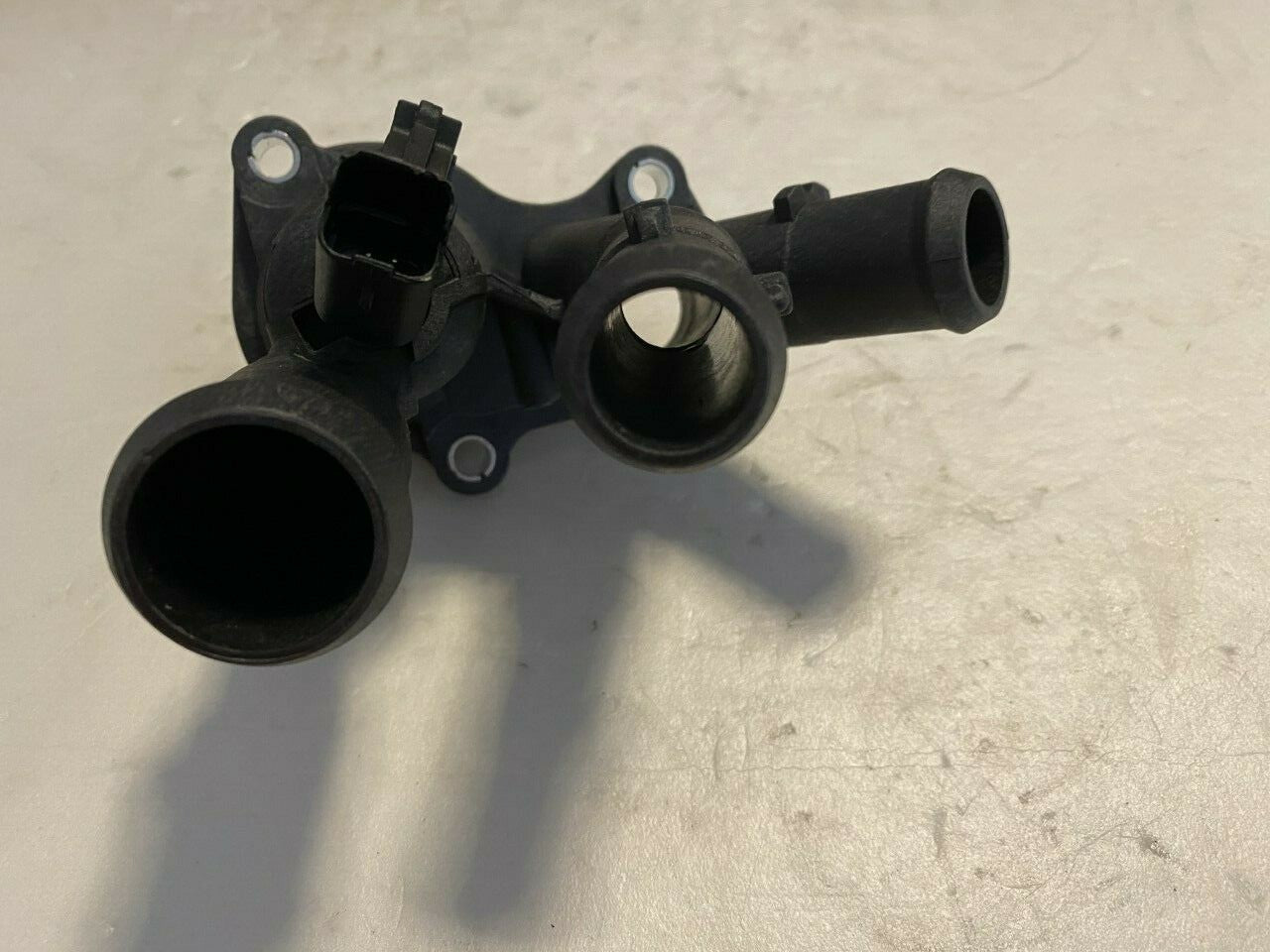 BGA CT2311 TH44798G1 Thermostat Housing fits Ford