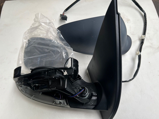 VM-197EHR Wing Mirror Off Side - No Packaging