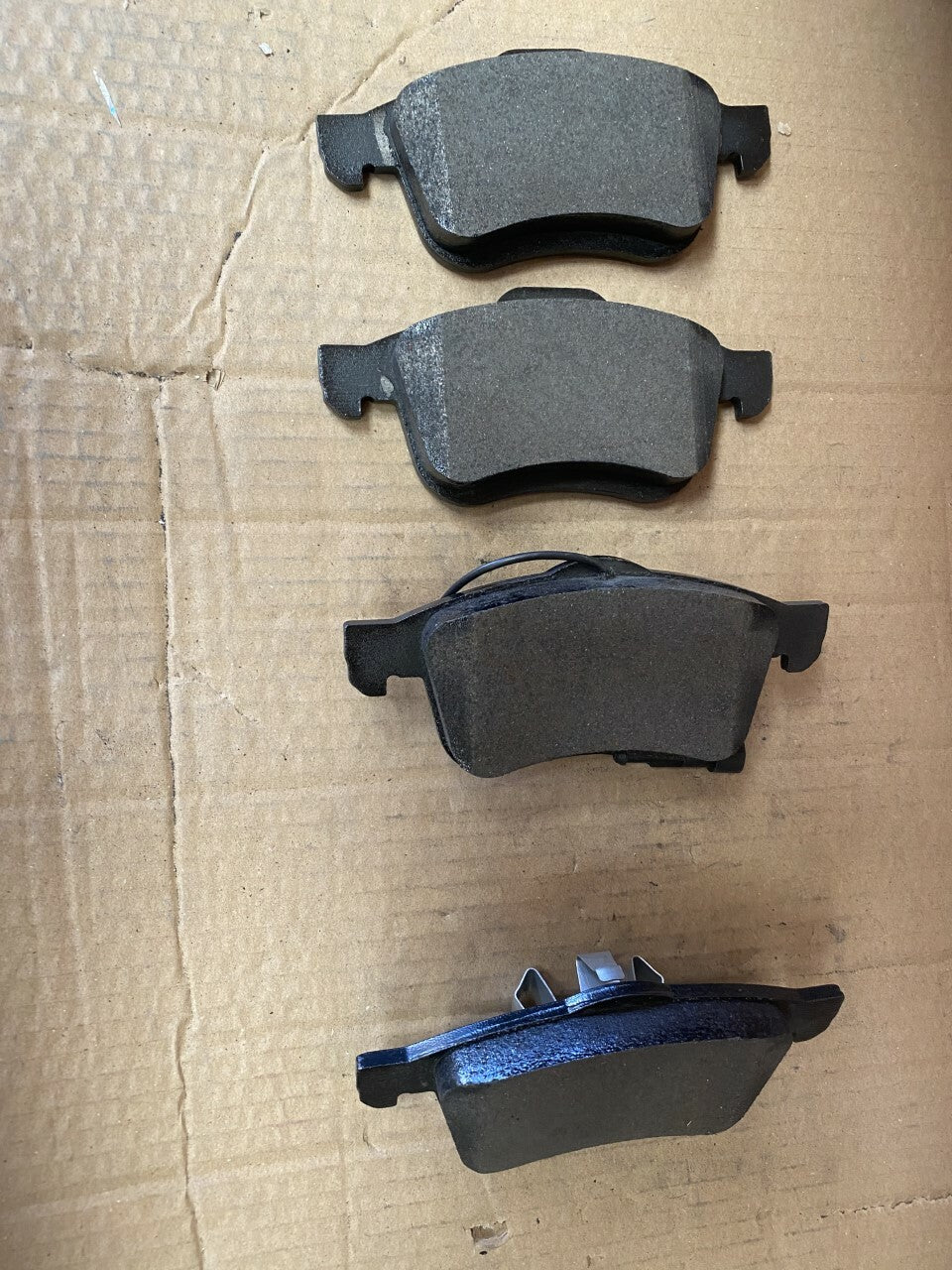 Hella-PAGID T1808 8DB355014-241 Front Brake Pad Set fits Fiat Chrylser Vauxhall