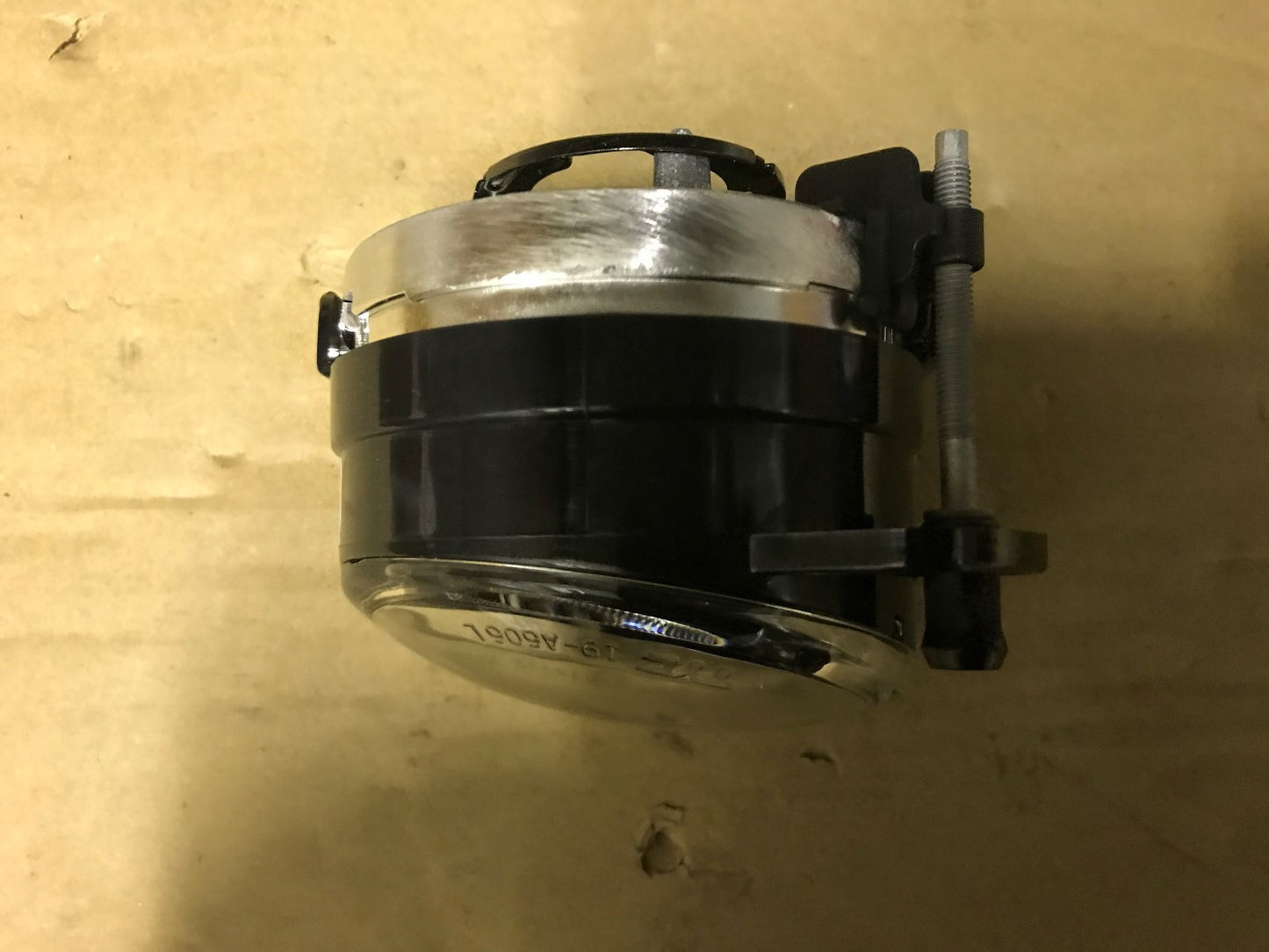 Front Left Hand Near Side Fog Lamp VW Transporter 2003-on 19-A518-01-2B