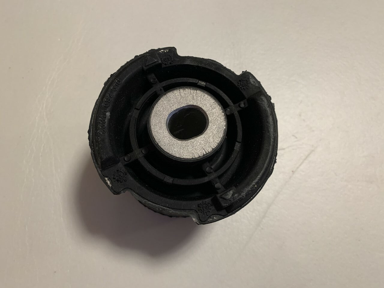 Optimal F8-5319 Bush-Mounting fits BMW