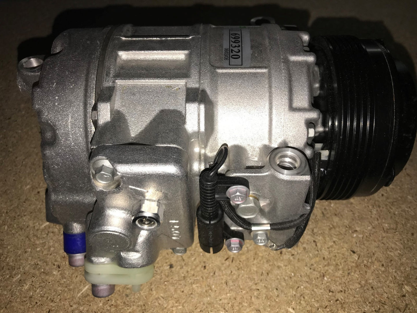 Air Conditioning Compressor Pump for BMW 5 Series E39 7 Series E38 Valeo 699320
