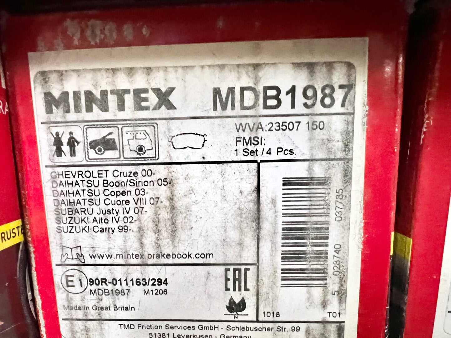 Mintex MDB1987 Front Brake Pad Set fits Chevrolet Daihatsu Subaru Suzuki