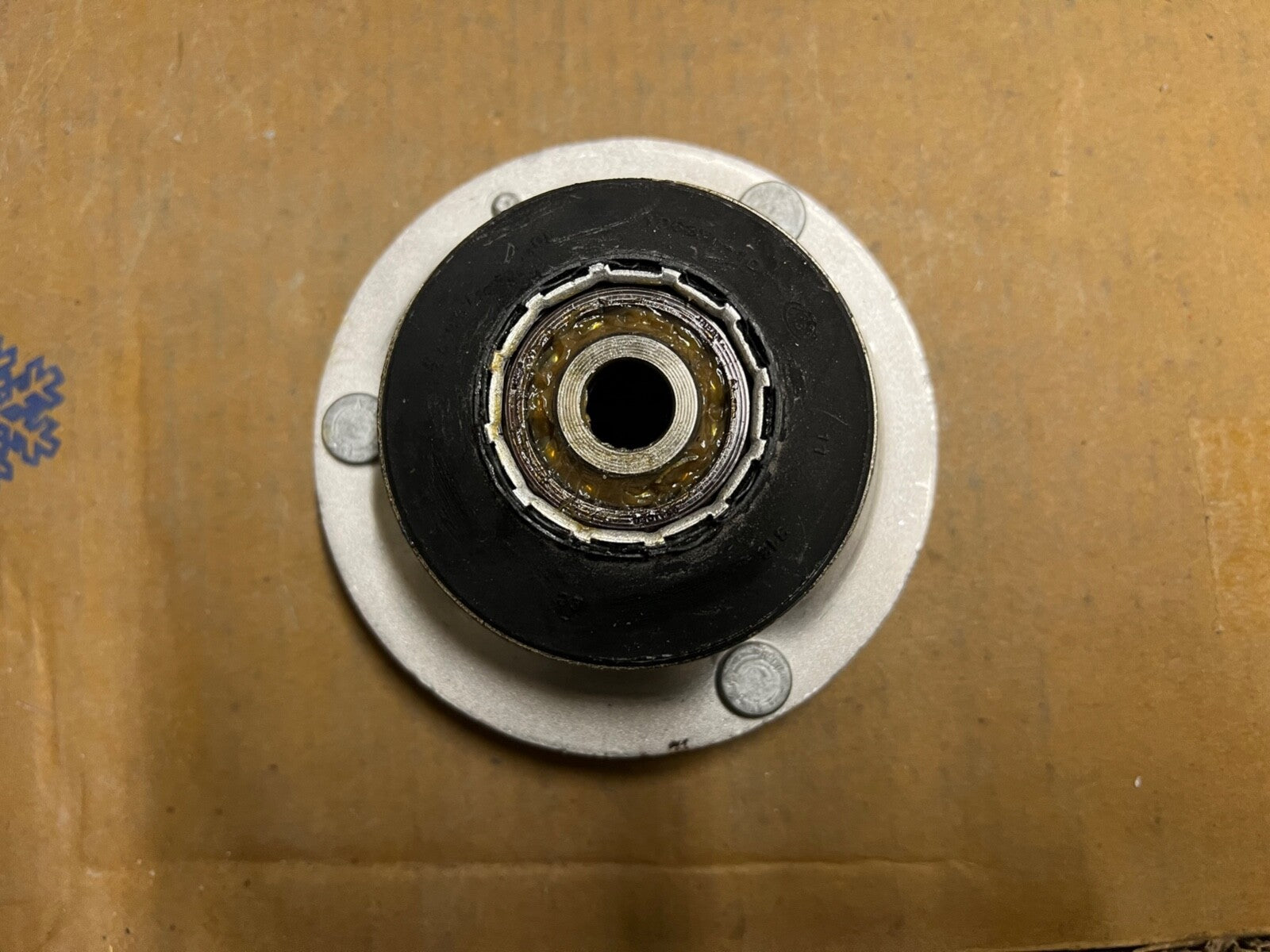 First Line FSM5016 Front Top Strut Mount fits BMW 3 Series Z3 Z4