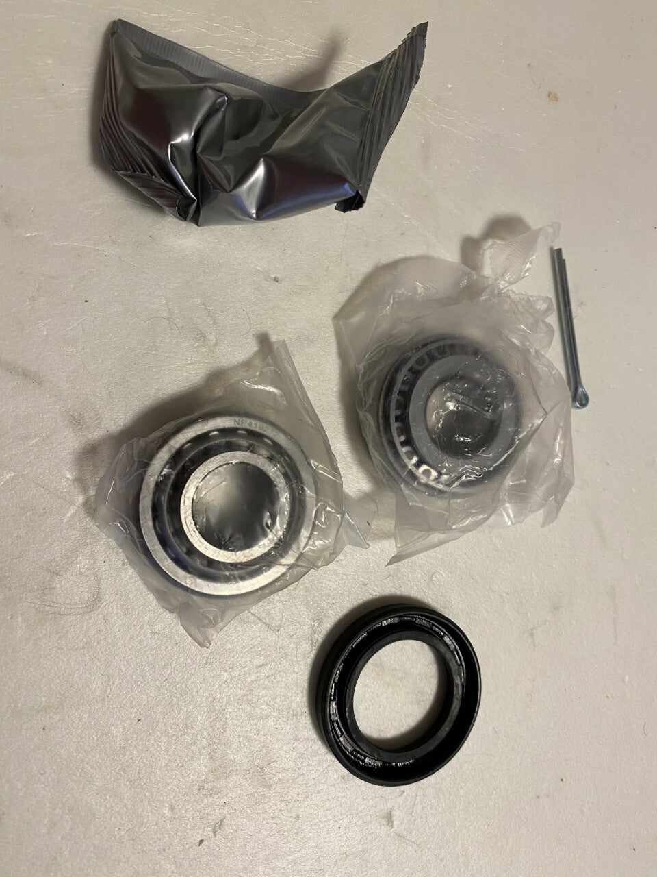 DWB910 Wheel Bearing Kit