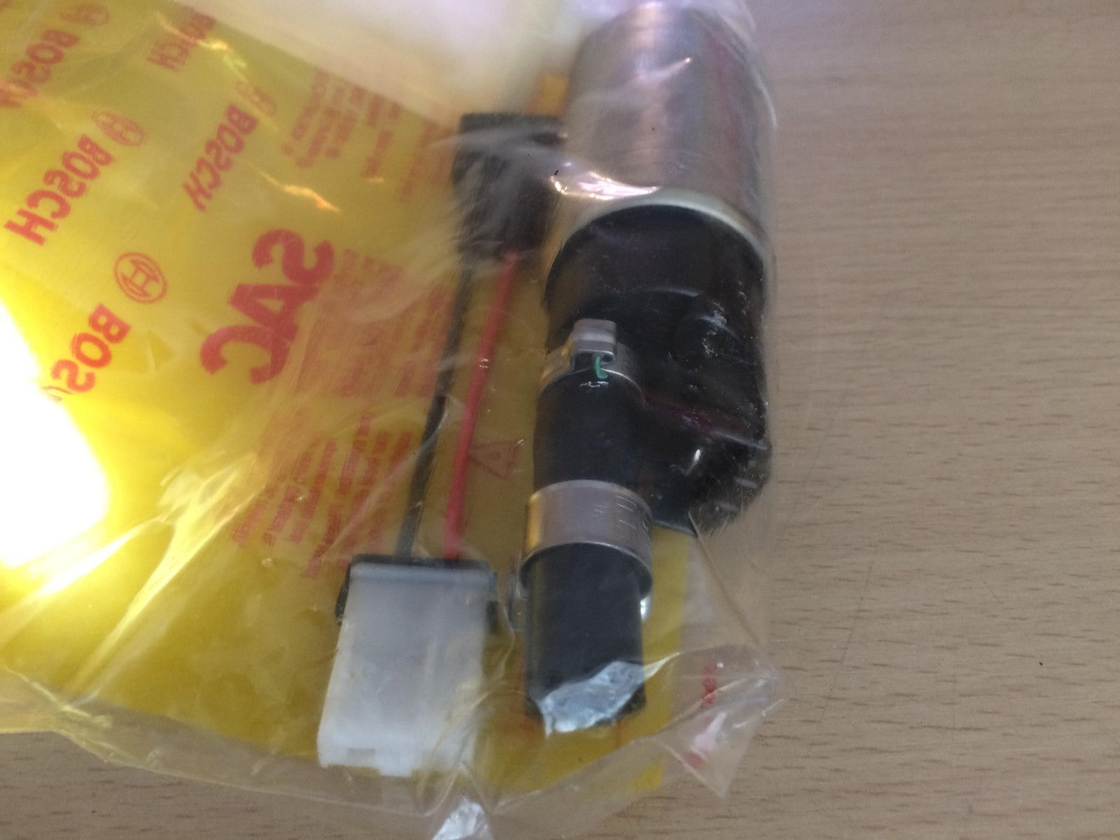 Electric Fuel Pump Toyota Avensis Corolla Verso Hi Ace Prius Yaris F000TE1394