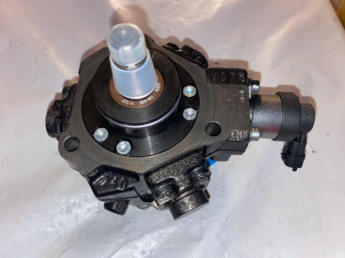 Bosch 0445010399 Fuel Injector Pump fits Kia