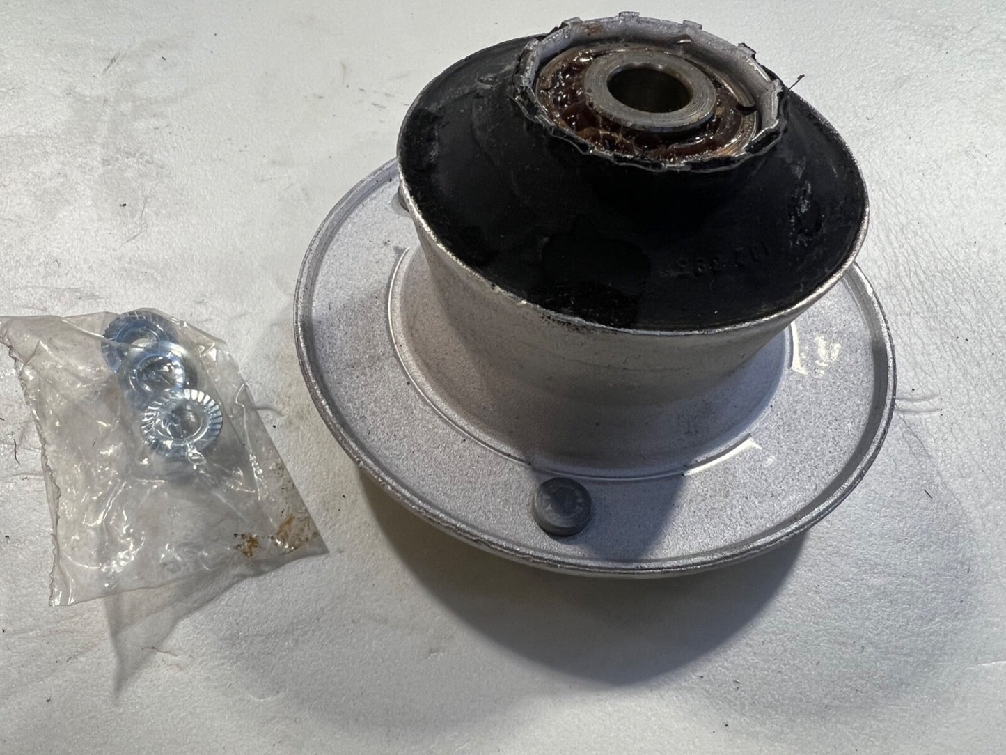 Gabriel GK114 Front Top Strut Mount fits BMW 5 Series E39 3 Series E46