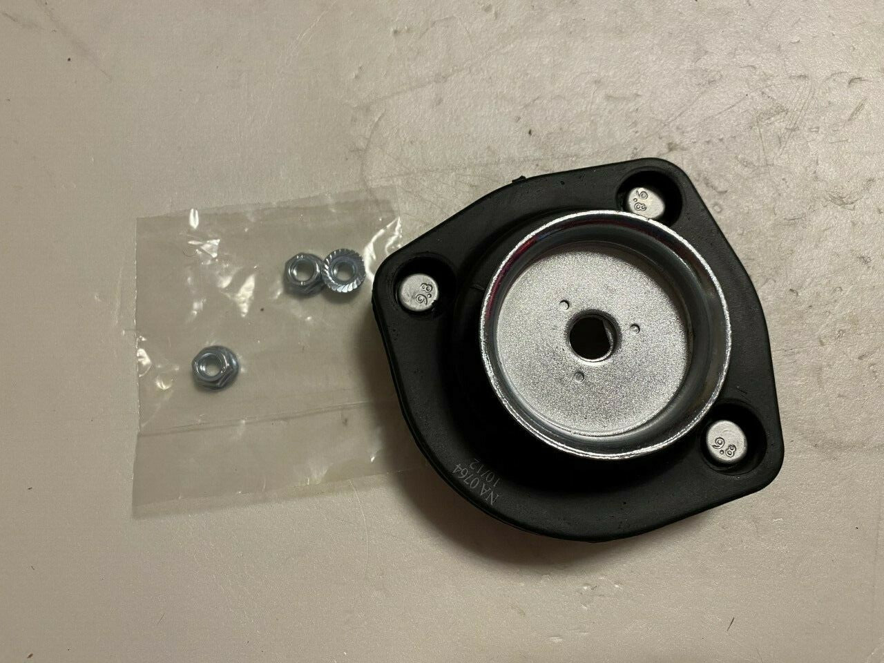 Lemforder 2933101 Bush-Mounting Top Suspension Mount fits Hyundai Kia