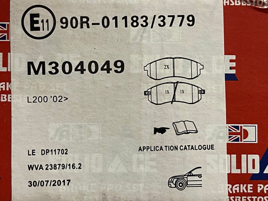 Solid Auto M304049 Front Brake Pad Set fits Mitsubishi