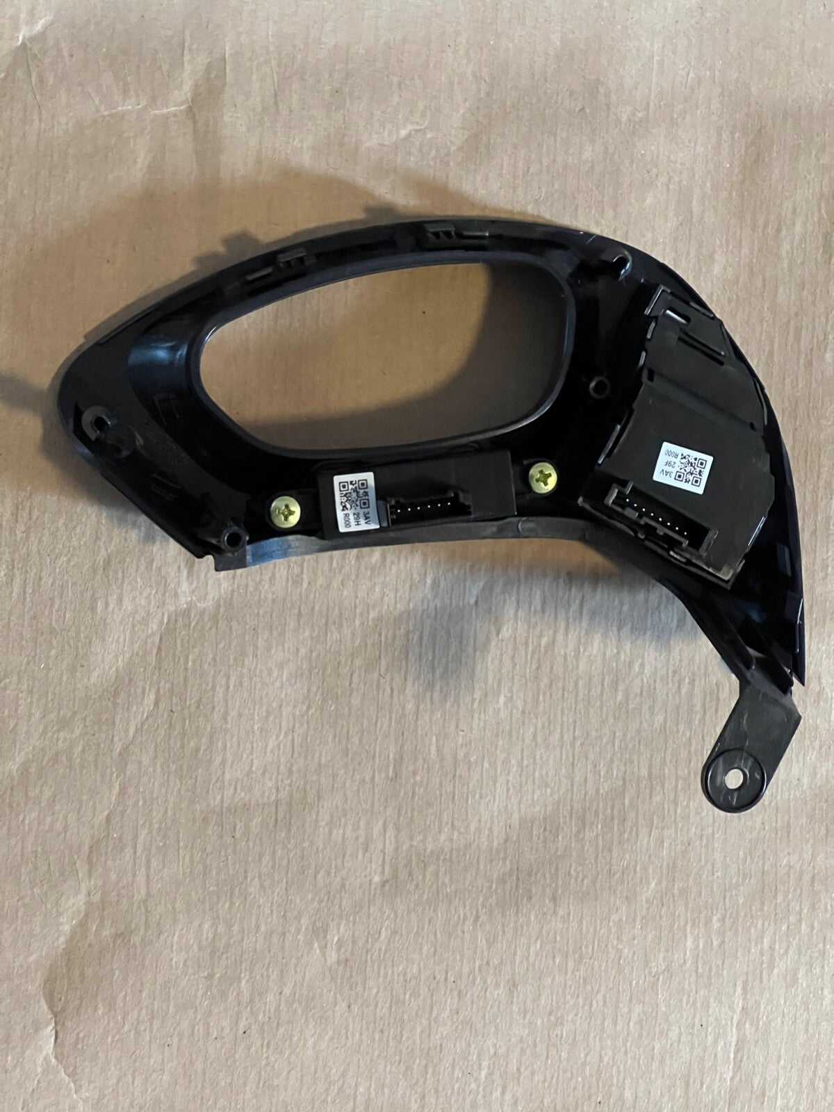 HYUNDAI IX35 MK2 STEERING WHEEL MULTIMEDIA CONTROL SWITCHES 967002S305RJ5 New