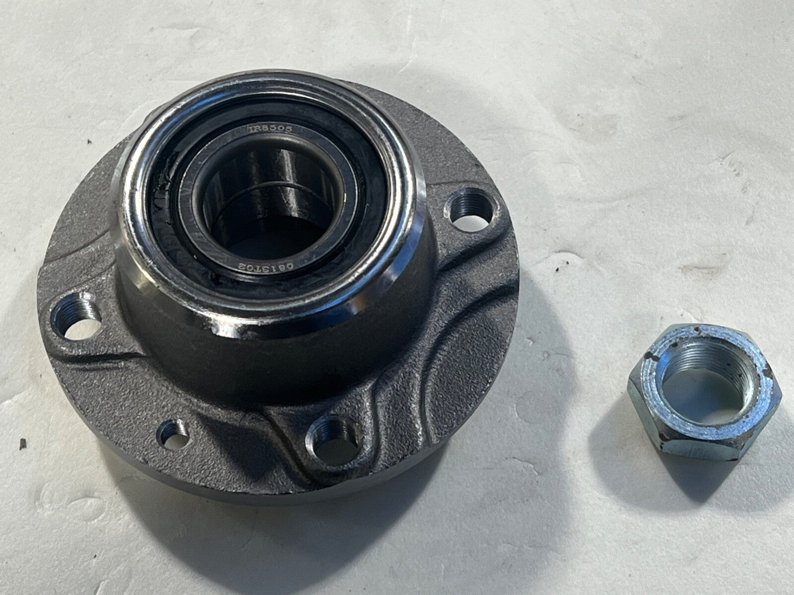 DWB736 QWB736 Rear Wheel Bearing fits Alfa Romeo 146 145 155 Fiat Lancia