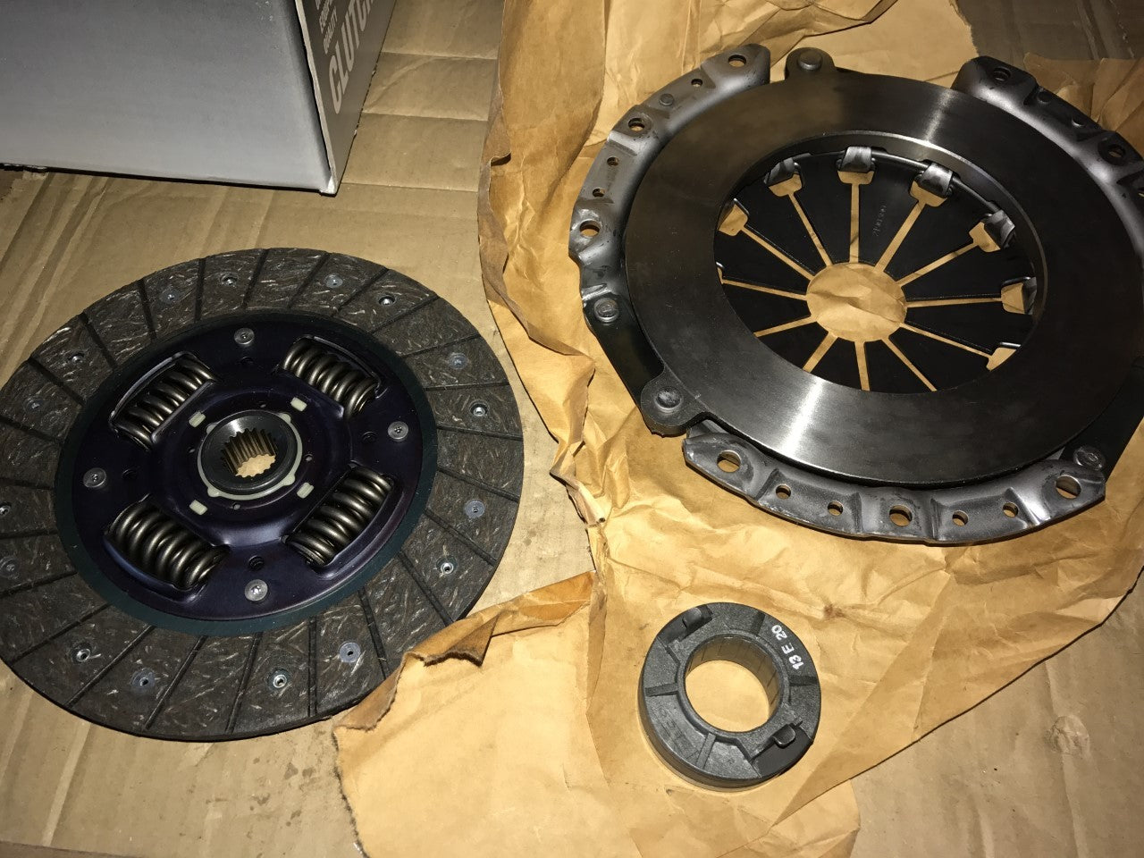 Clutch Kit Hyundai Coupe 96-02 Lantra 95-00 Clutch Plate Cover Bearing 92-H0-029