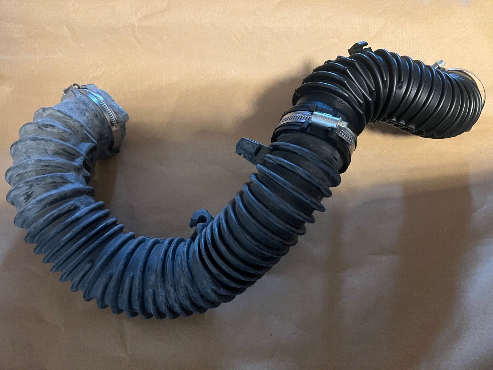 New 93861664 Air Intake Pipe Hose fit Vauxhall Renault Nissan 2.0 DCi 2007-2014