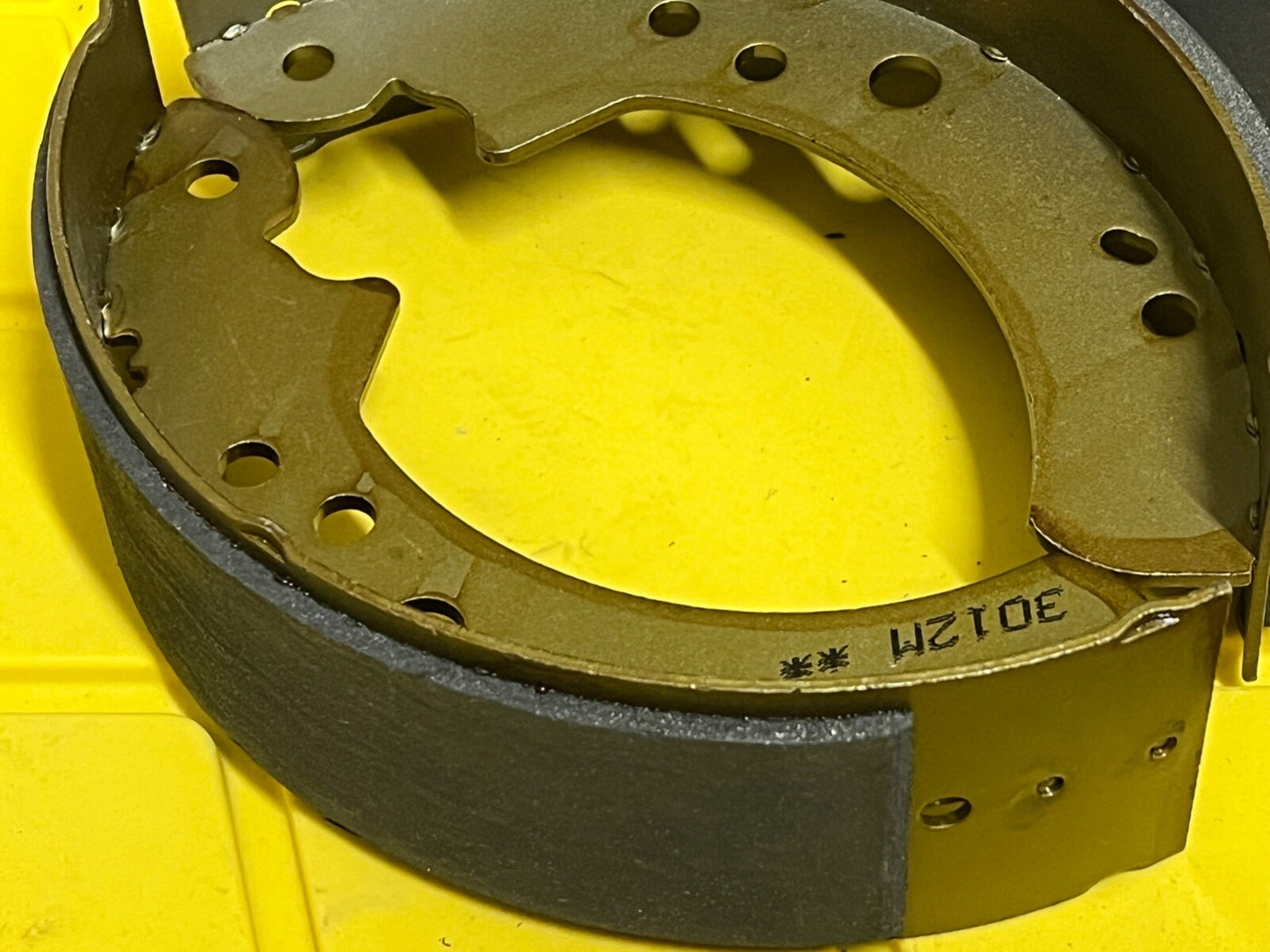 Magneti Marelli BSS6312 Rear Brake Shoe Set fits Ford Transit Peugeot 205