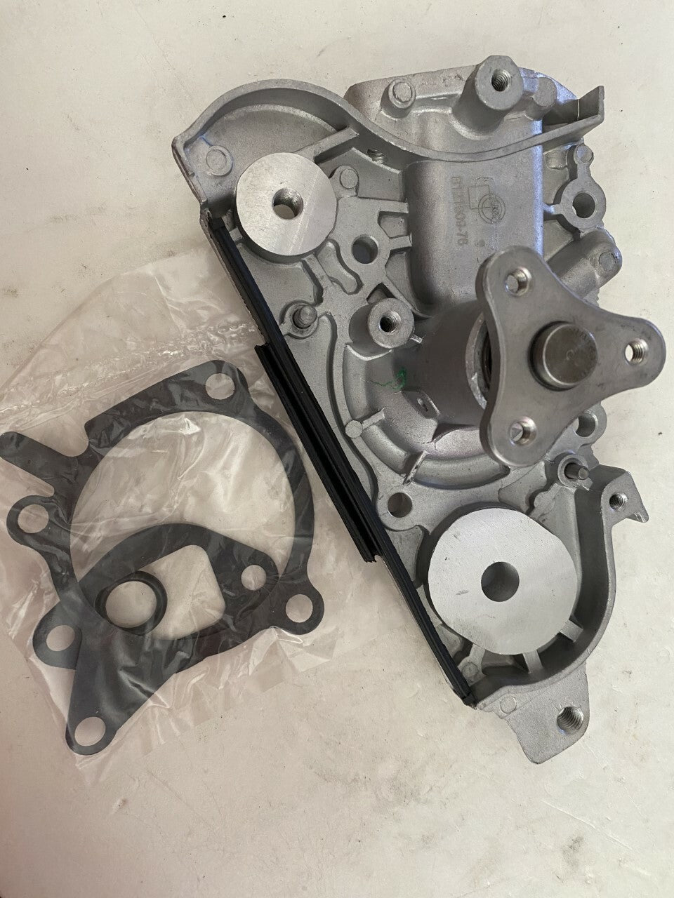 BGA CP6558T WP6302 Water Pump fits Mazda