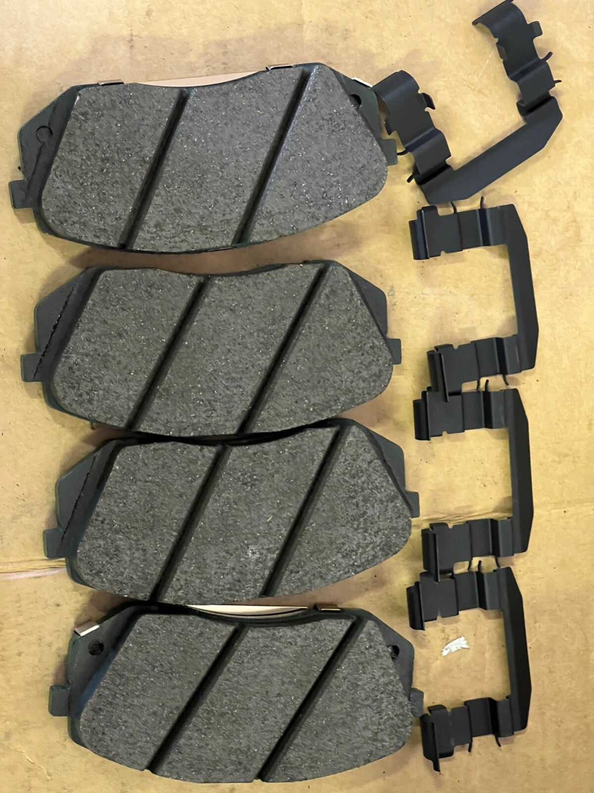 Genuine Hyundai / Kia Front Brake Pad fits i40 ix35 Tucson Kia Sportage Optima