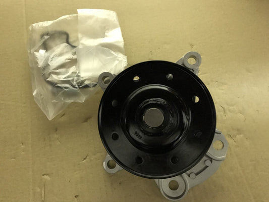 Water Pump fits Toyota Auris Avenis Station Wagon RAV 4 Verso Lotus 35-02-274