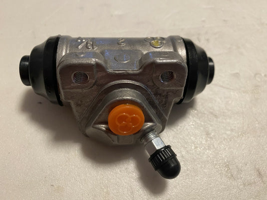 Solid Auto T136039 Wheel Cylinder fits Toyota