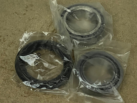 Solid Auto N137022 Rear Wheel Bearing Kit fits Ford Nissan