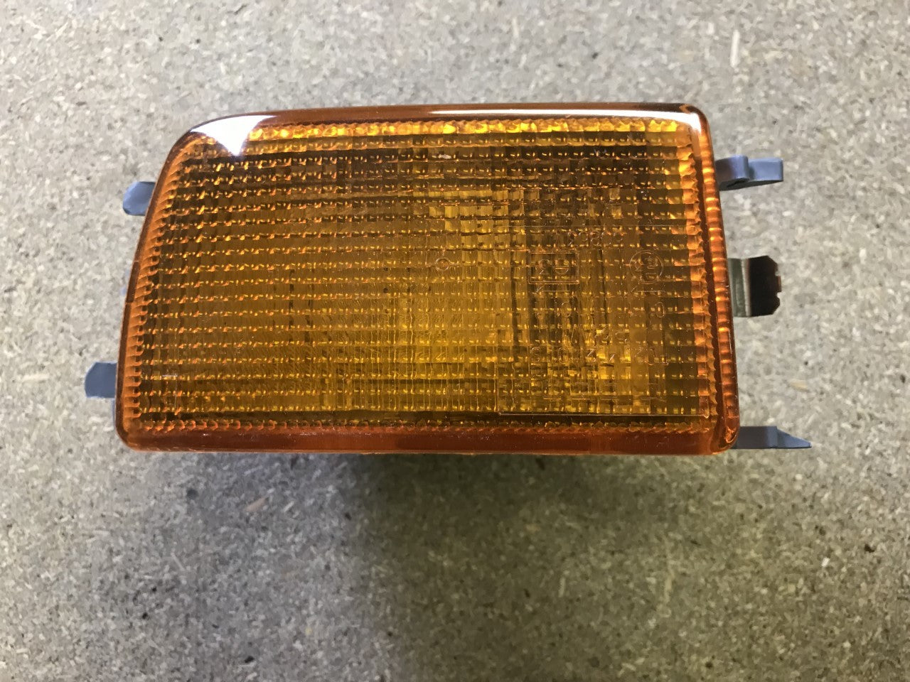 Front Bumper Indicator Light Lamp Near Side Left VW Golf 1991-1998 20457122