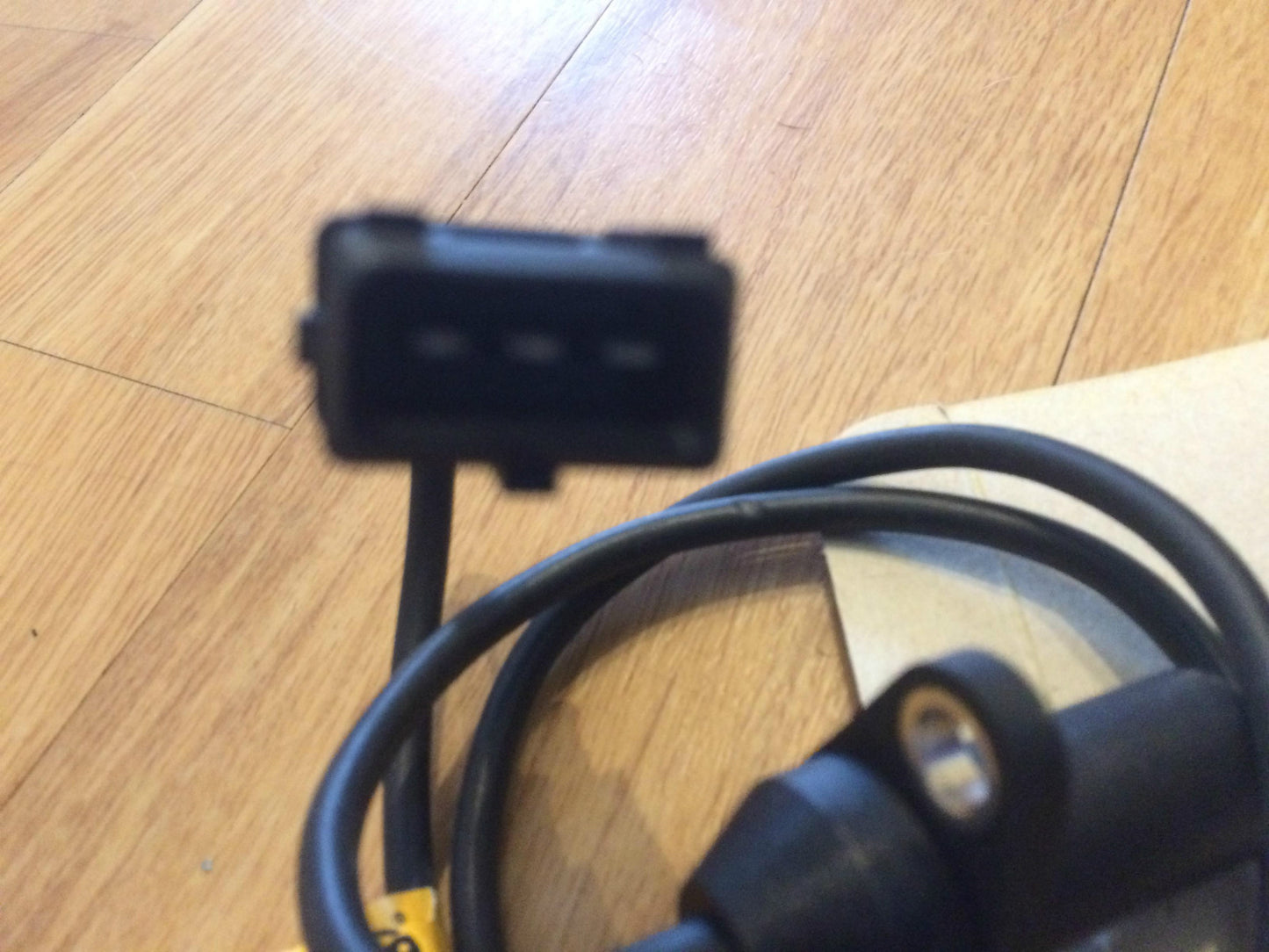 Camshaft Sensor Fiat Bravo Doblo Marea Mulitpla Palio Hella 6PU 009 121-271 NEW