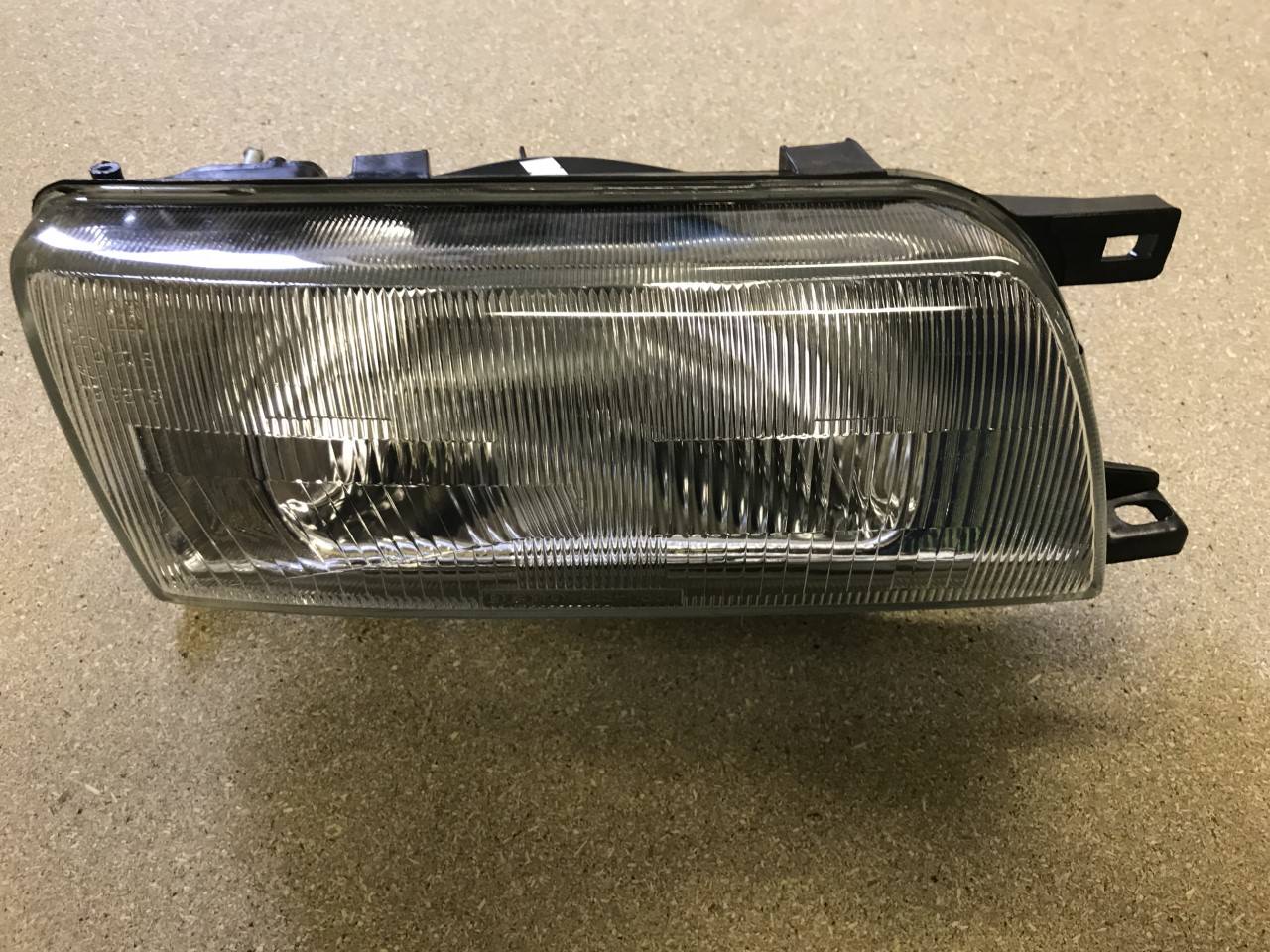 Headlight Lamp Off Side Right Hand Nissan Sunny Traveller Y10 90-00 215-1153R-RD