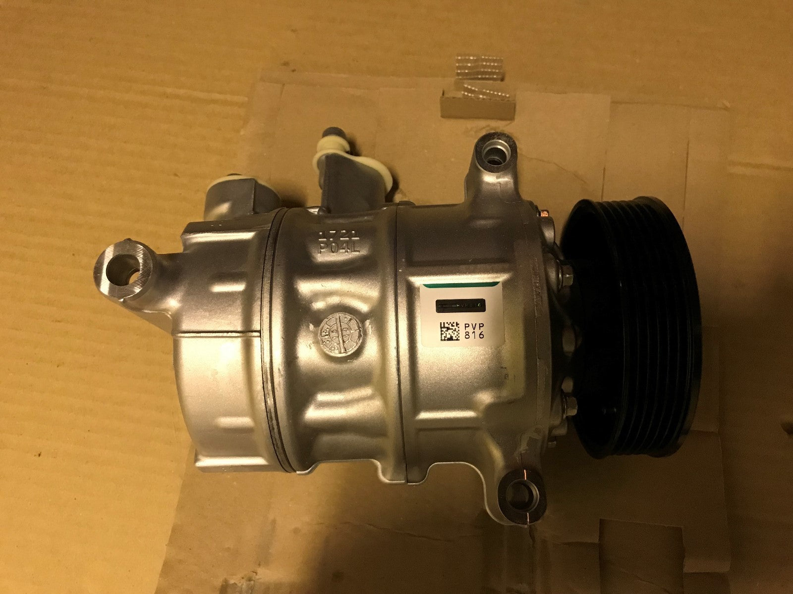 Air Con Compressor Pump fits Audi A3 TT fits VW Golf Tiguan Hella 8FK351135421