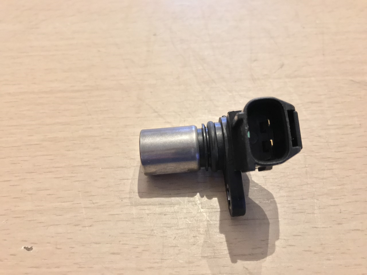 Camshaft Sensor Lexus IS220d Toyota Auris Avensis Corolla Verso iQ RAV4 ADT37241