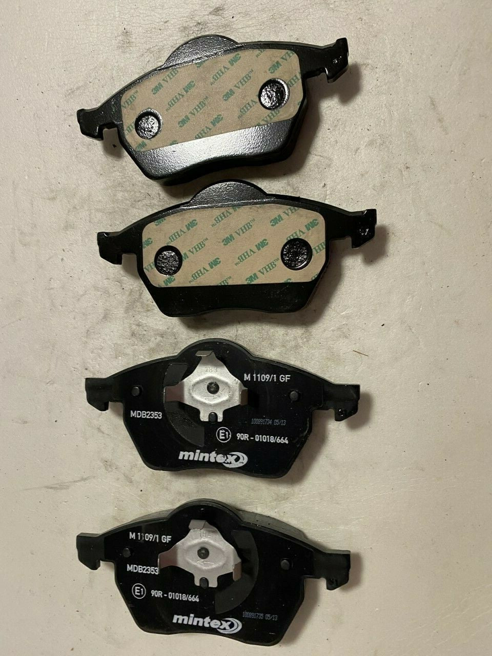 Mintex MDB2353 Front Brake Pad Set