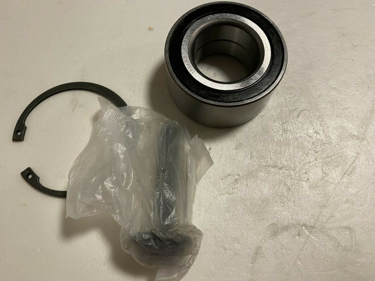 DWB1000 Wheel Bearing Kit