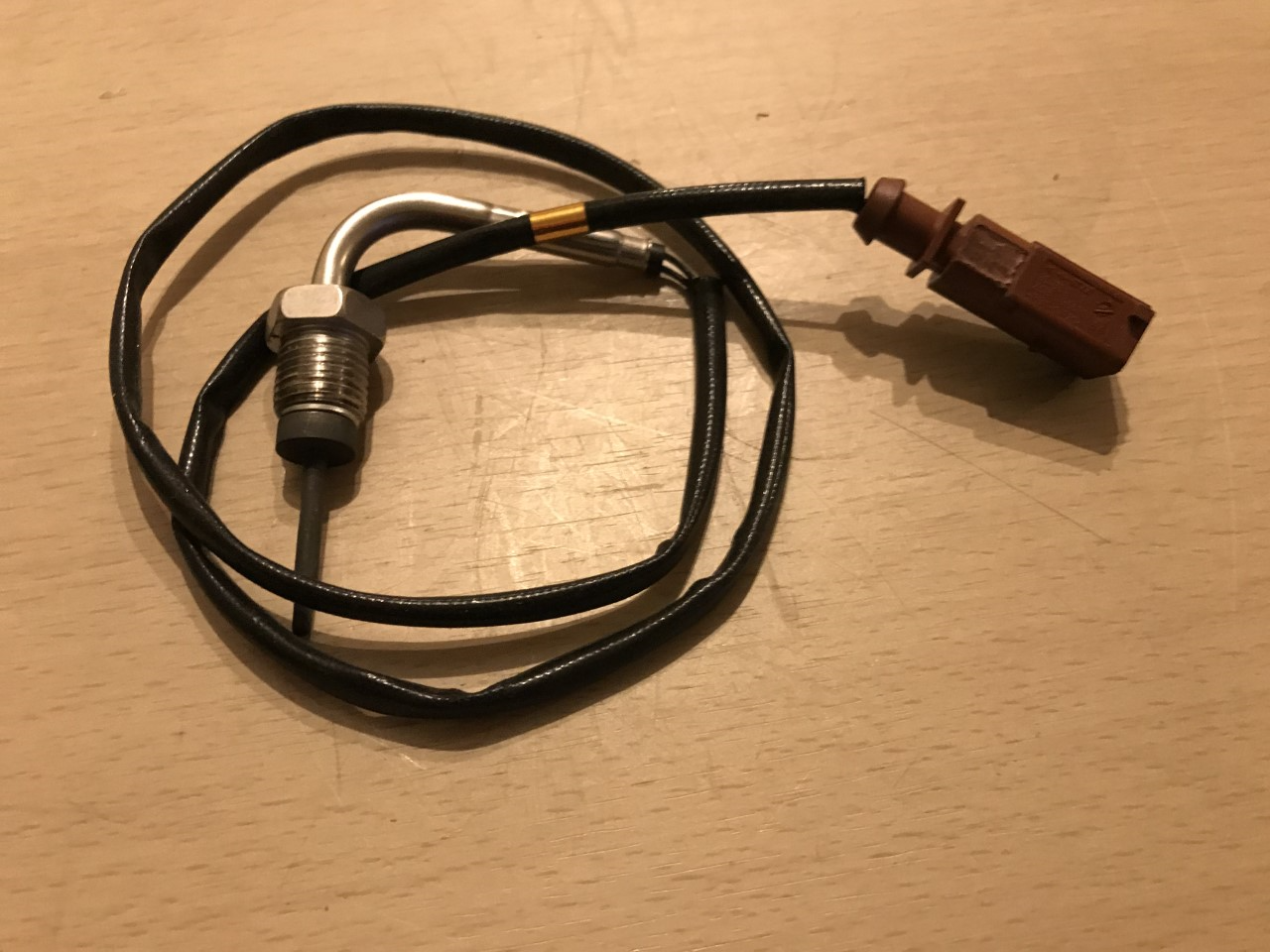 Exhaust Gas Temperature Sensor Skoda Octavia Superb Yeti Bettle VW100JEWE 95067